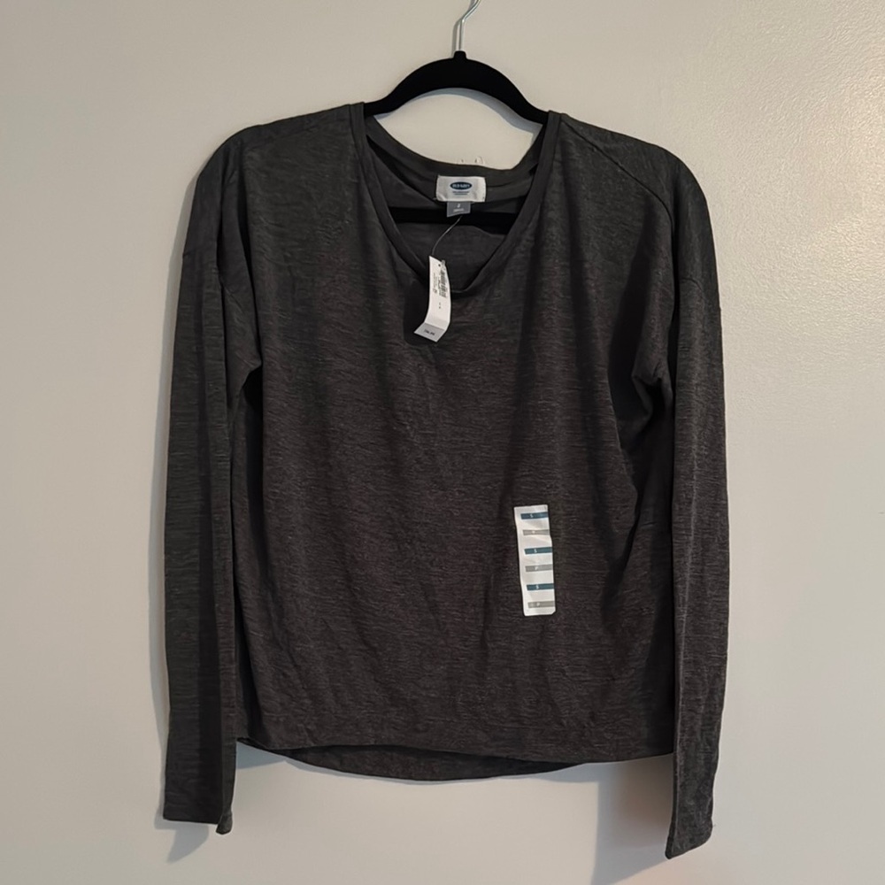 Old Navy Dark Gray Long Sleeve Tee